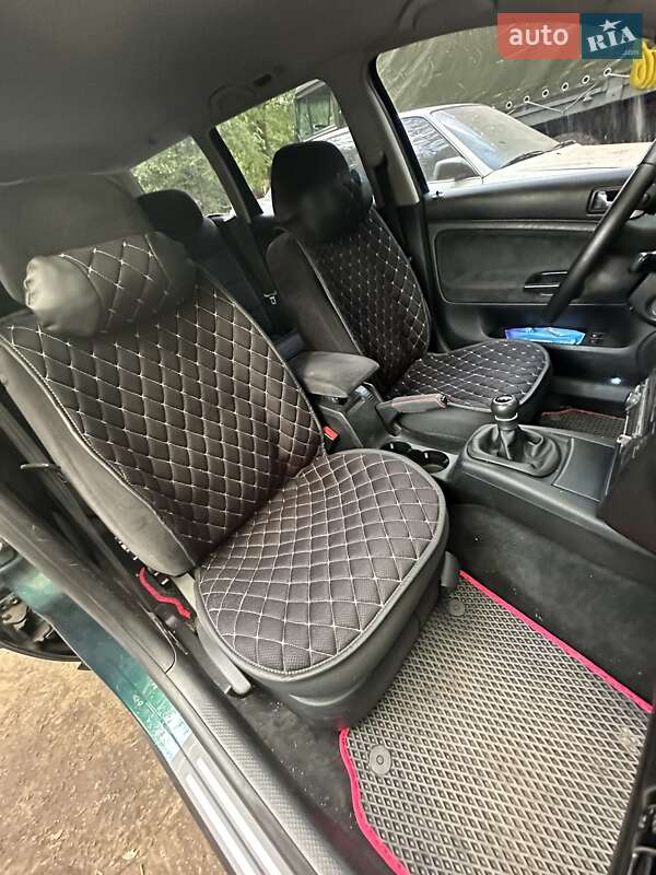 Универсал Volkswagen Passat 2001 в Днепре