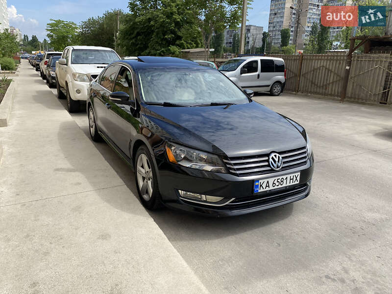 Седан Volkswagen Passat 2013 в Одессе