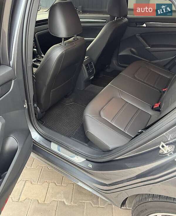 Седан Volkswagen Passat 2021 в Львове фото 20 Седан Volkswagen Passat 2021 в Львове