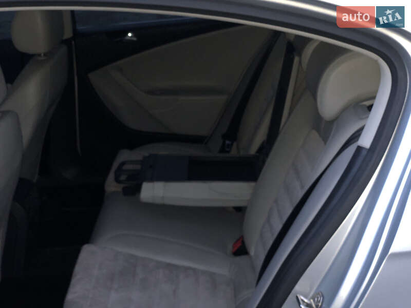 Седан Volkswagen Passat 2005 в Умани