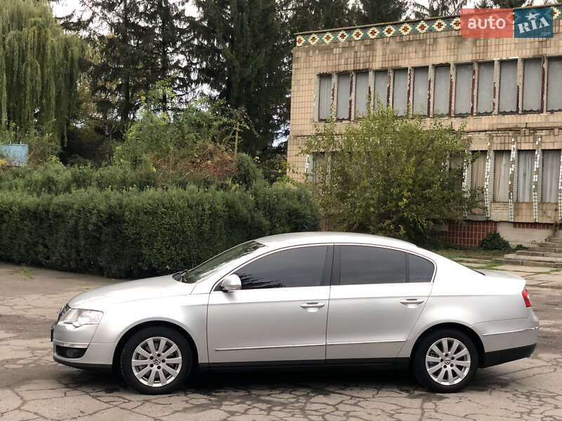 Седан Volkswagen Passat 2005 в Умани