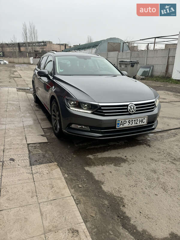 Универсал Volkswagen Passat 2017 в Запорожье