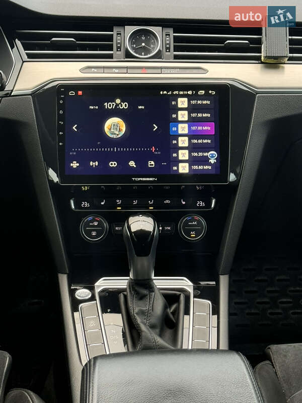 Универсал Volkswagen Passat 2017 в Запорожье