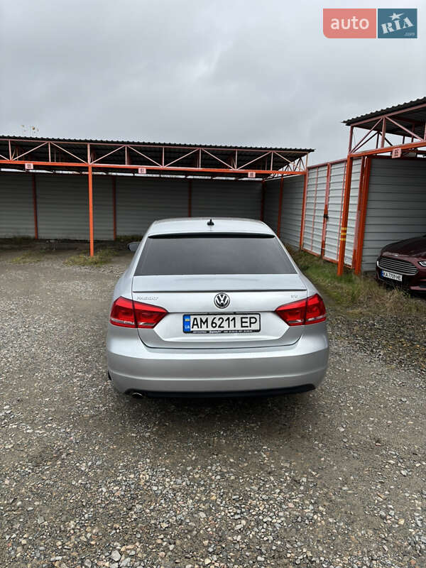 Седан Volkswagen Passat 2013 в Киеве фото 4 Седан Volkswagen Passat 2013 в Киеве