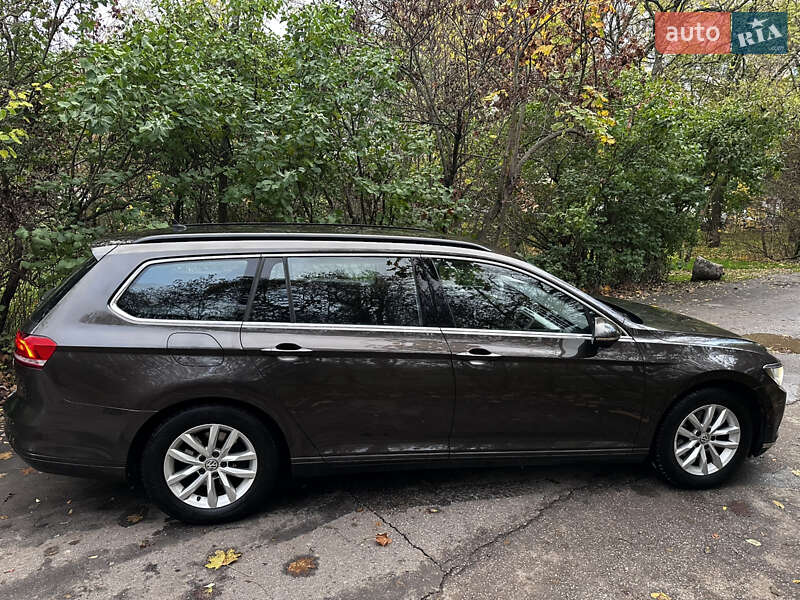 Универсал Volkswagen Passat 2016 в Одессе фото 7 Универсал Volkswagen Passat 2016 в Одессе