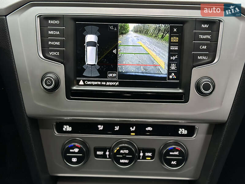 Универсал Volkswagen Passat 2016 в Одессе фото 14 Универсал Volkswagen Passat 2016 в Одессе