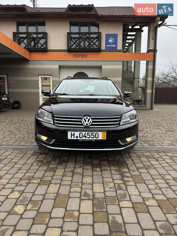 Универсал Volkswagen Passat 2013 в Сваляве