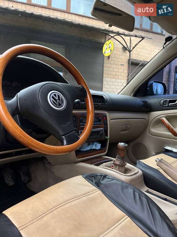 Универсал Volkswagen Passat 1999 в Чернигове