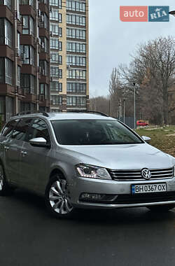 Универсал Volkswagen Passat 2011 в Чернигове