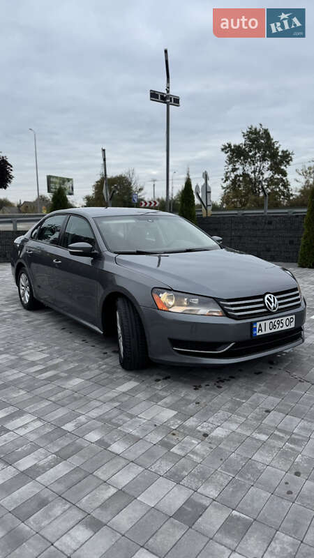 Седан Volkswagen Passat 2012 в Макарове