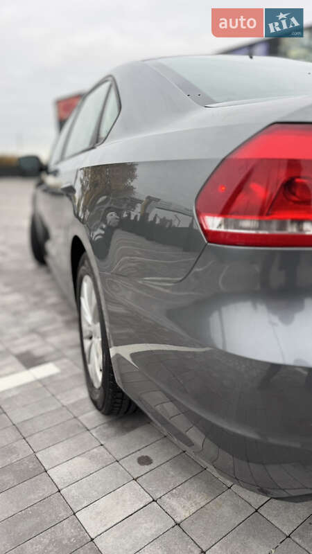 Седан Volkswagen Passat 2012 в Макарове