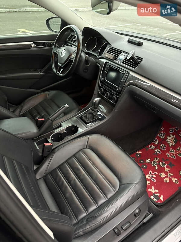 Седан Volkswagen Passat 2017 в Киеве