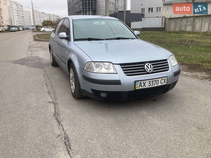Седан Volkswagen Passat 2001 в Харькове
