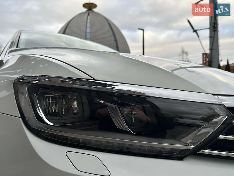 Універсал Volkswagen Passat 2017 в Львові