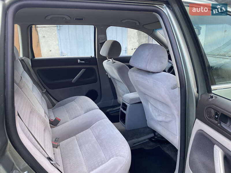 Универсал Volkswagen Passat 2003 в Хмельницком