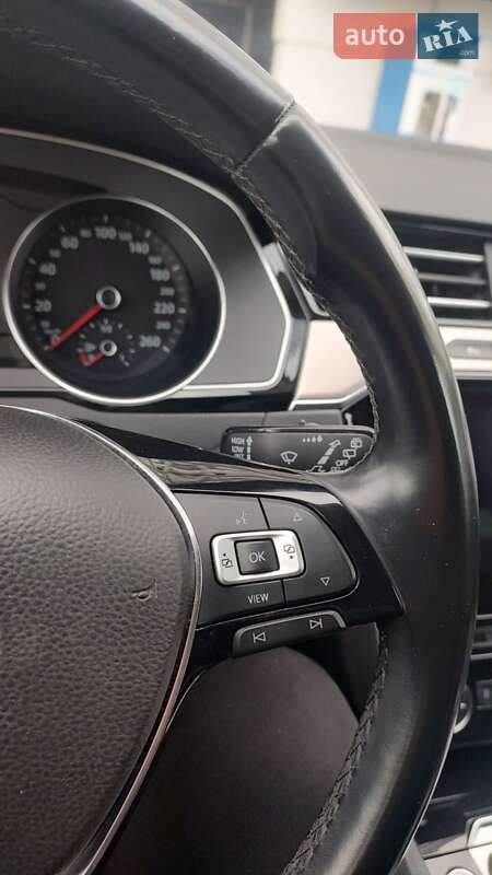 Універсал Volkswagen Passat 2018 в Львові