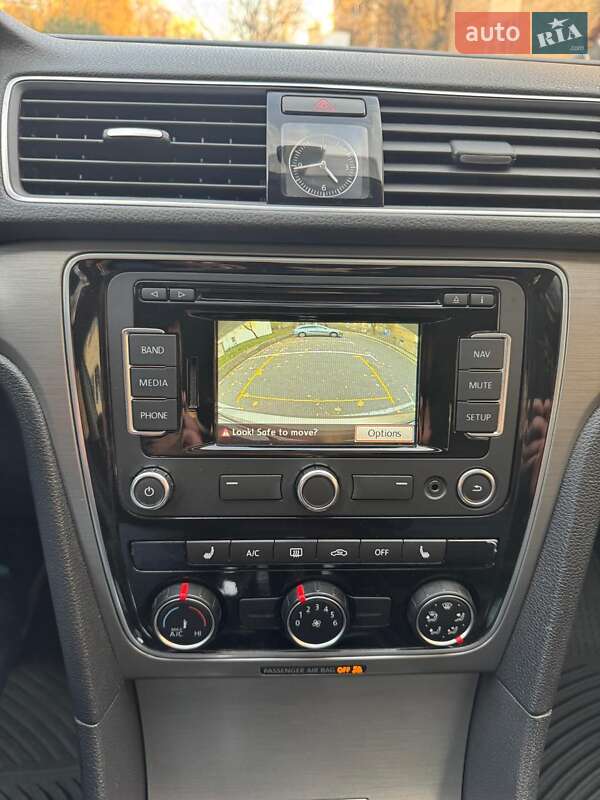 Седан Volkswagen Passat 2014 в Киеве