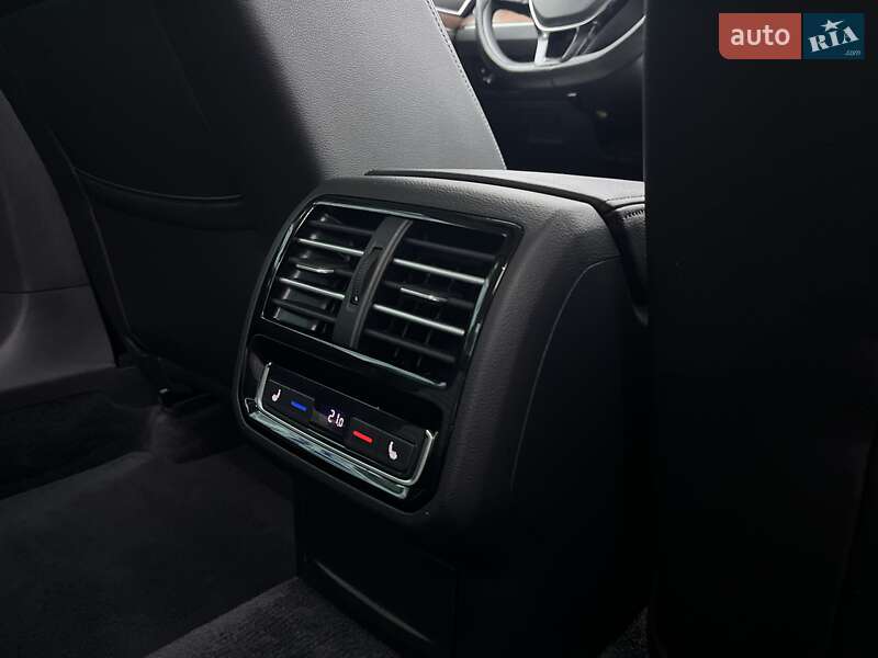 Седан Volkswagen Passat 2018 в Житомире