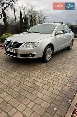 Седан Volkswagen Passat 2006 в Івано-Франківську
