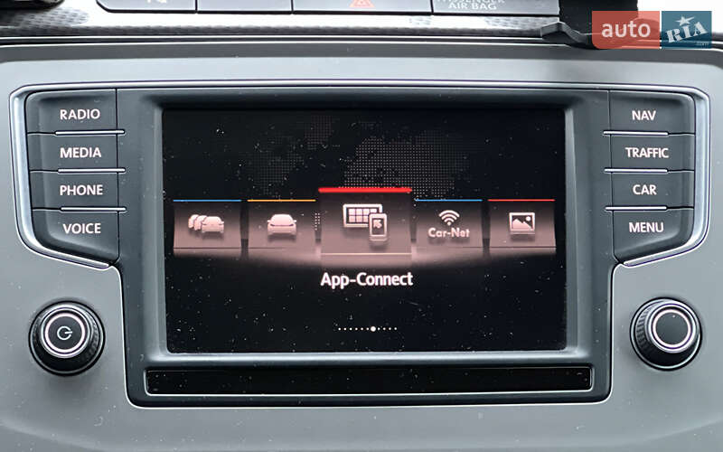 Универсал Volkswagen Passat 2015 в Львове