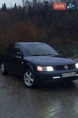 Седан Volkswagen Passat 1998 в Турці