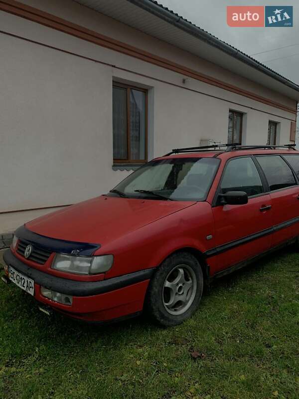 Універсал Volkswagen Passat 1994 в Івано-Франківську