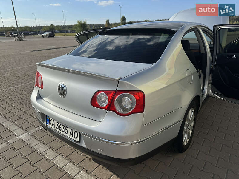 Седан Volkswagen Passat 2006 в Києві