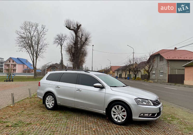 Універсал Volkswagen Passat 2011 в Хусті
