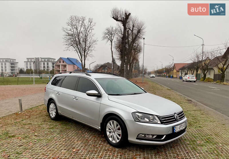 Універсал Volkswagen Passat 2011 в Хусті