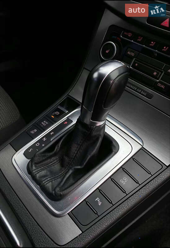 Універсал Volkswagen Passat 2011 в Хусті