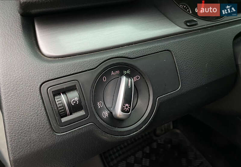 Універсал Volkswagen Passat 2011 в Хусті