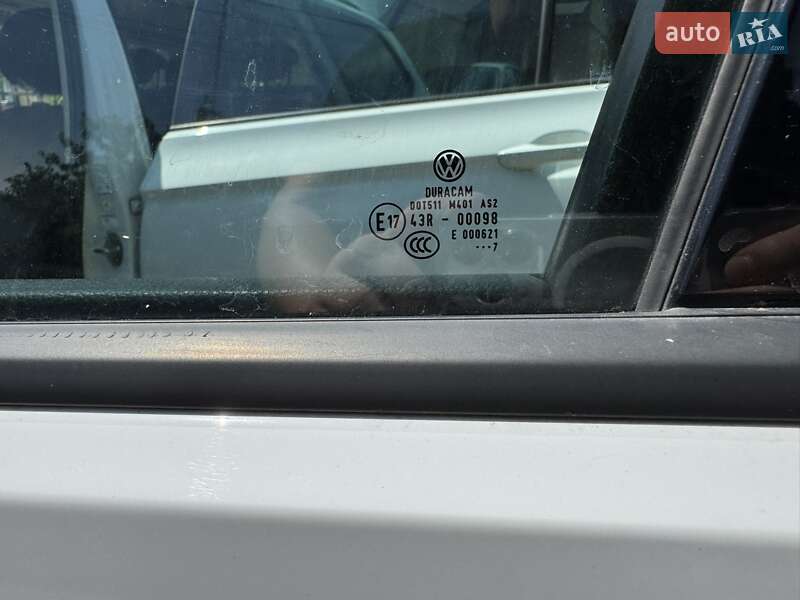 Универсал Volkswagen Passat 2017 в Львове