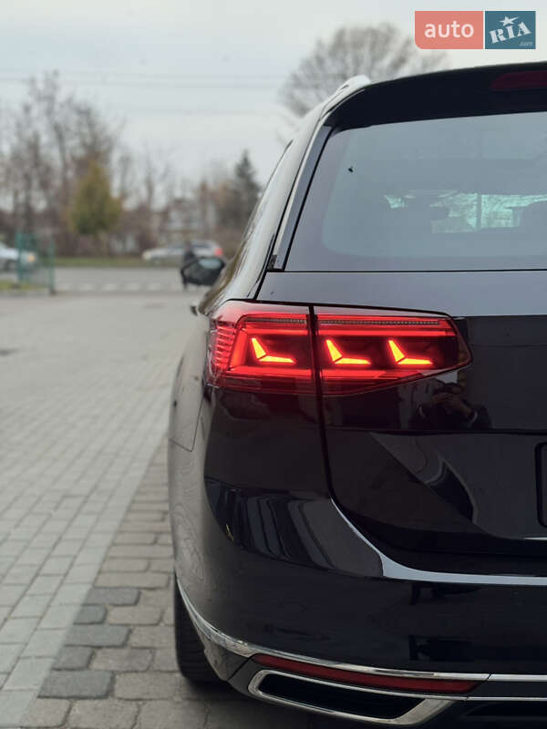 Универсал Volkswagen Passat 2020 в Луцке