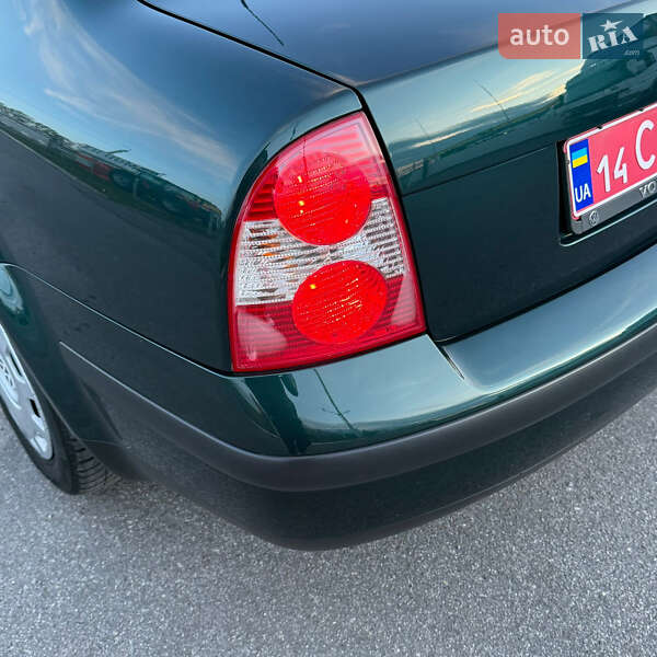 Седан Volkswagen Passat 2003 в Виннице фото 99 Седан Volkswagen Passat 2003 в Виннице