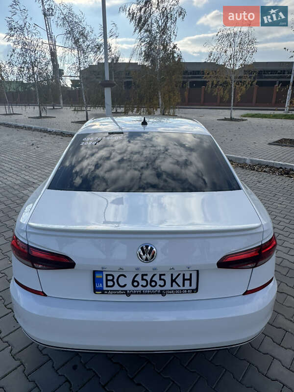 Седан Volkswagen Passat 2020 в Измаиле