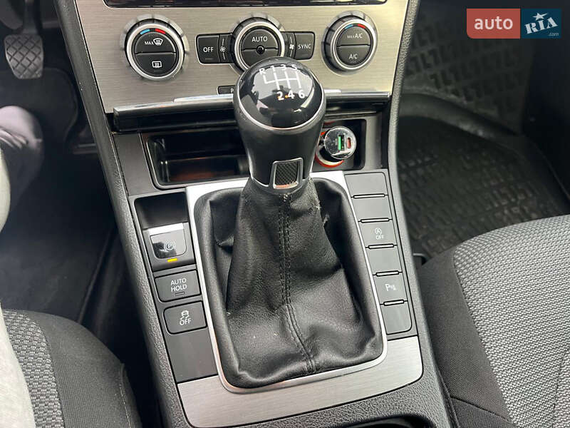 Универсал Volkswagen Passat 2012 в Ковеле