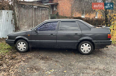 Седан Volkswagen Passat 1991 в Харькове