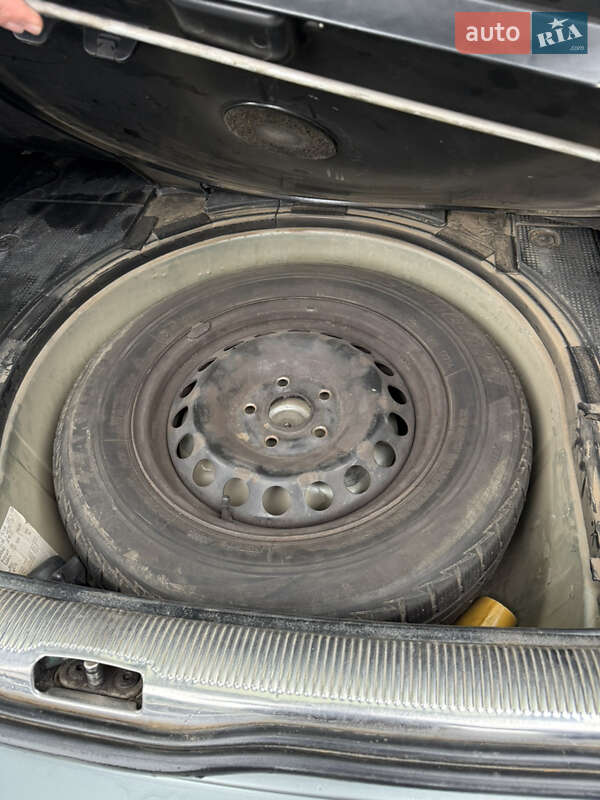 Универсал Volkswagen Passat 2004 в Львове