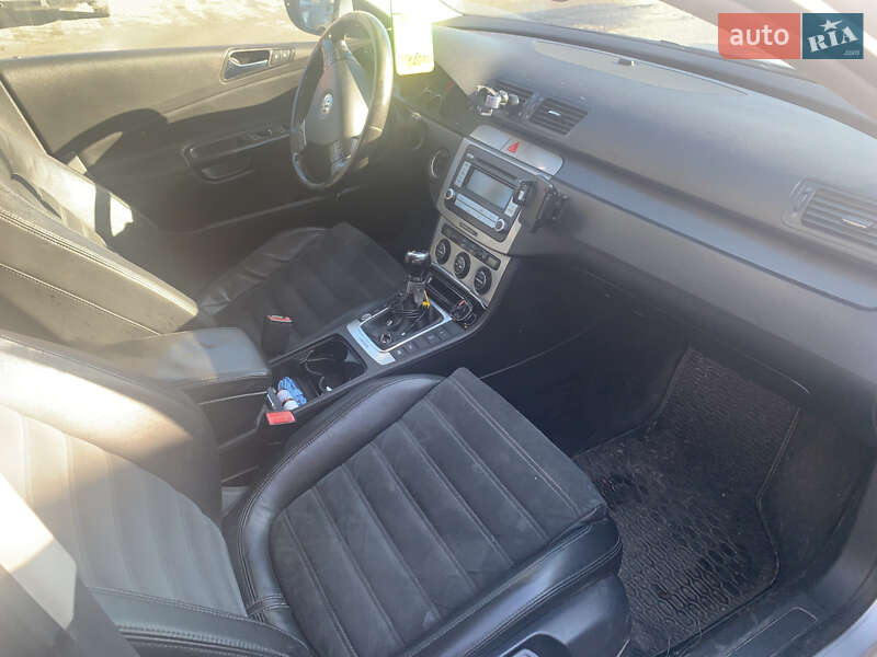 Универсал Volkswagen Passat 2006 в Стрые