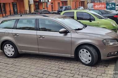 Универсал Volkswagen Passat 2013 в Тернополе