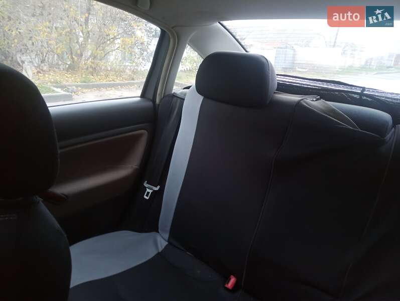 Седан Volkswagen Passat 2004 в Николаеве фото 4 Седан Volkswagen Passat 2004 в Николаеве
