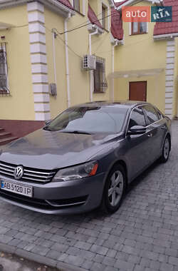 Седан Volkswagen Passat 2012 в Тростянці