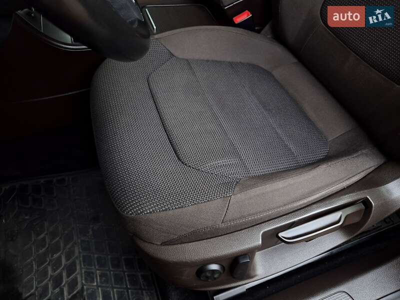 Универсал Volkswagen Passat 2013 в Запорожье