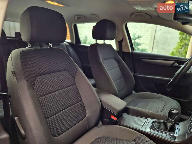 Универсал Volkswagen Passat 2013 в Запорожье