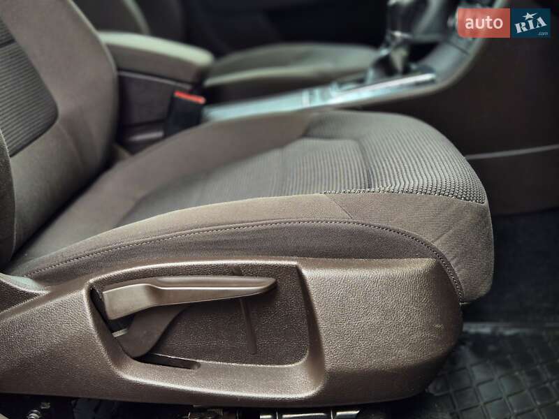 Универсал Volkswagen Passat 2013 в Запорожье