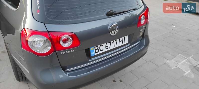 Универсал Volkswagen Passat 2009 в Мостиске