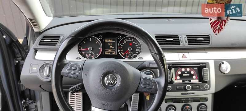 Универсал Volkswagen Passat 2009 в Мостиске