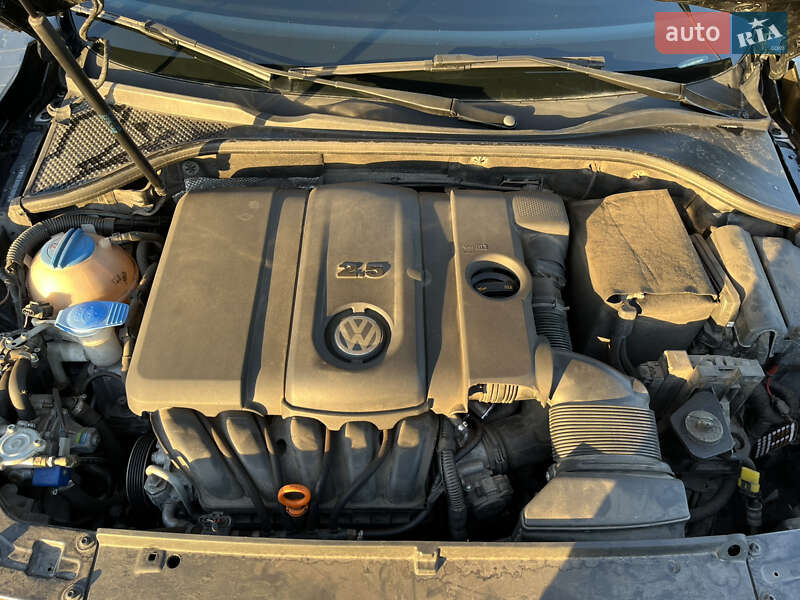 Седан Volkswagen Passat 2013 в Николаеве