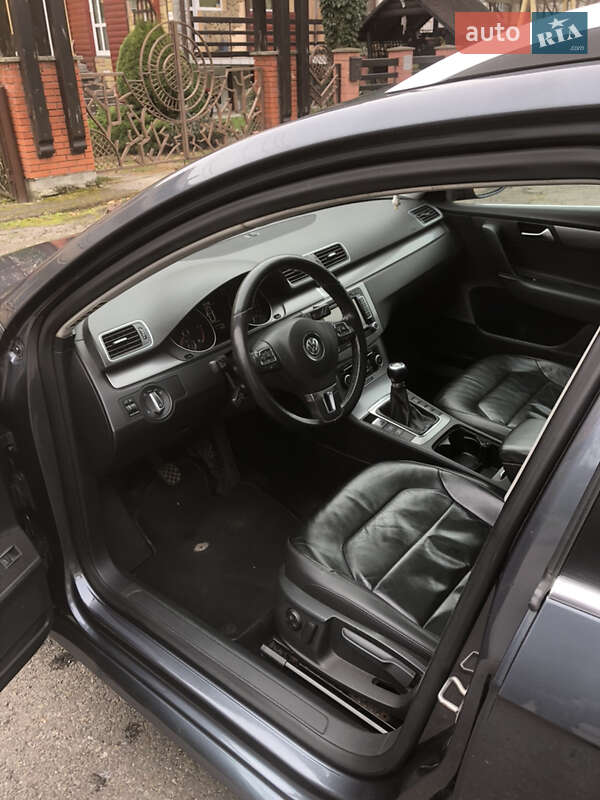 Универсал Volkswagen Passat 2011 в Стрые фото 15 Универсал Volkswagen Passat 2011 в Стрые