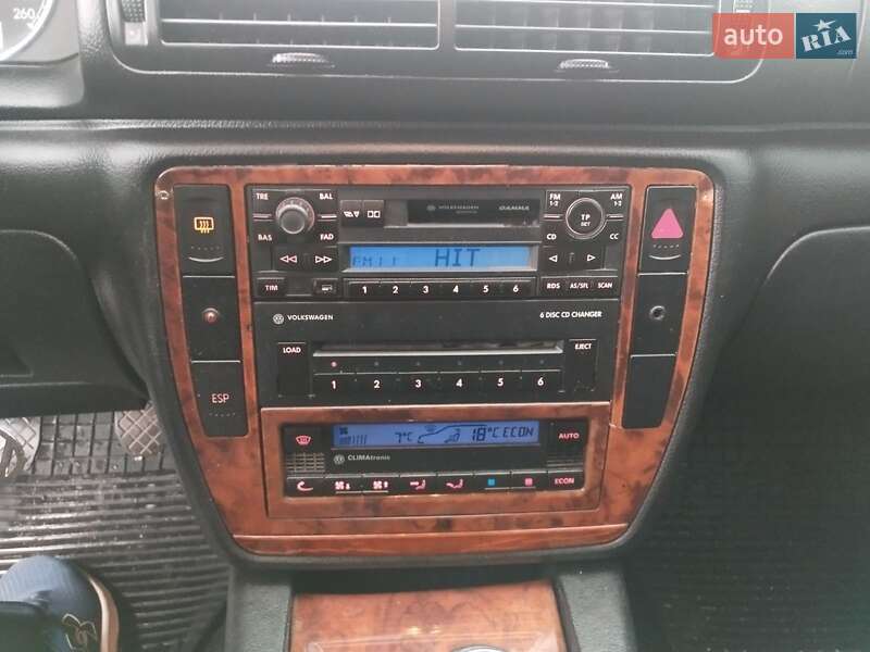 Универсал Volkswagen Passat 2002 в Нововолынске